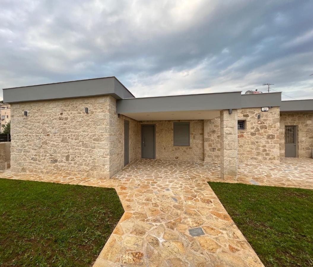 Ag.Stone.Home Isthmia Buitenkant foto