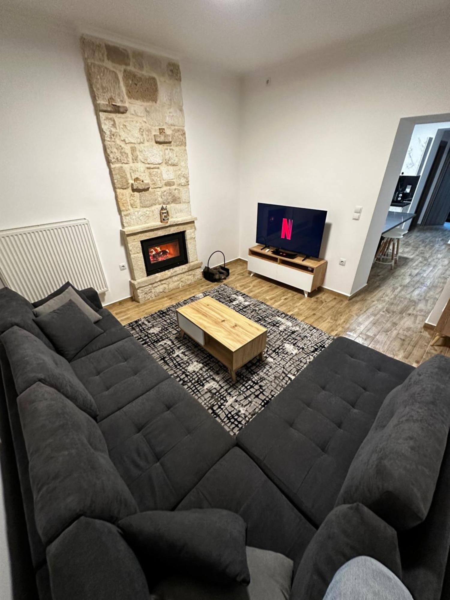 Ag.Stone.Home Isthmia Buitenkant foto